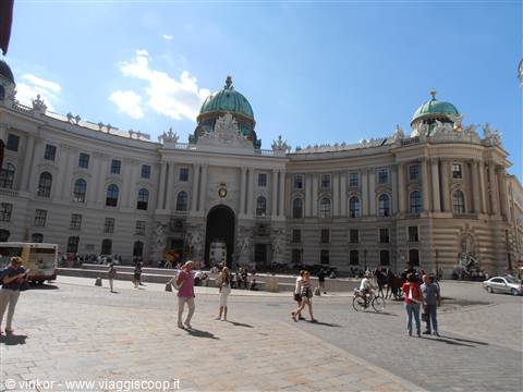 uno dei 12 palazzi dell'Hofburg, palazzo reale 