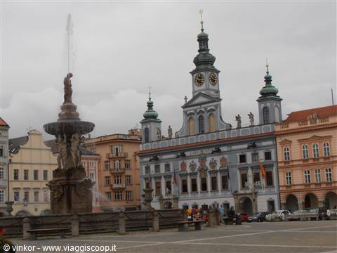 il municipio e la fontana di Ceske Budejovice