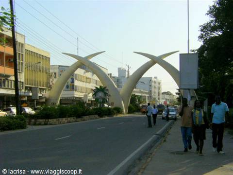 4 zanne, la Porta di Mombasa