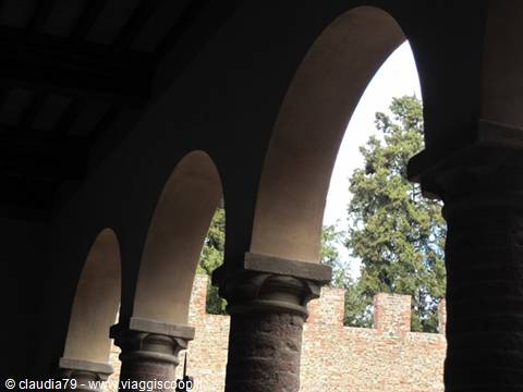 Gli archi di Palazzo Stiozzi Ridolfi a Certaldo Alto (FI)