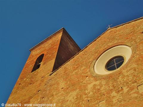 Matrimonio in Toscana, nel borgo medievale di Certaldo Alto (FI), Chiesa SS. Jacopo e Filippo