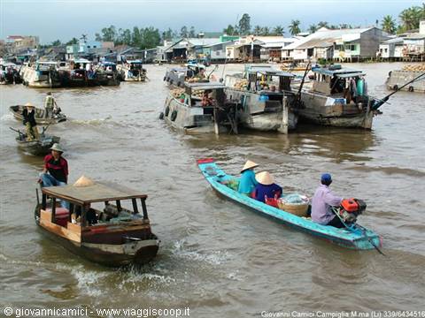 Cai Rang-mercato galleggiante sul Mekong