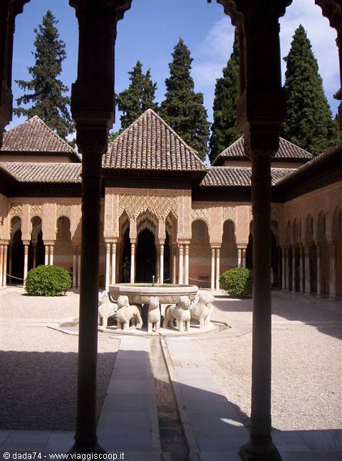 Alhambra: patio dei leoni