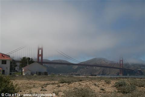 Golden Gate nella nebbia