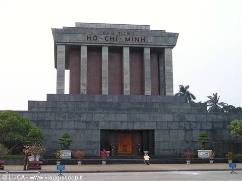 Il mitico mausoleo dello "zio Ho"