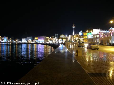 ...Muscat, meravigliosa anche di notte...