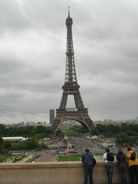 EIFFEL TOWER