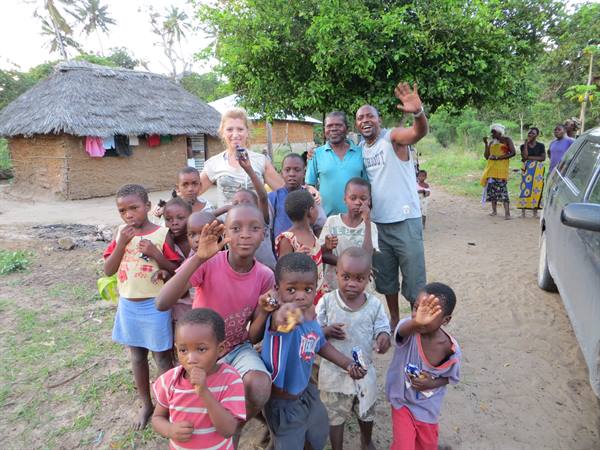 VISIT TO THE REAL AFRICAN VILLAGES - THOMAS'S PEOPLE