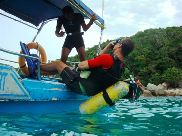 The dives begin !!!