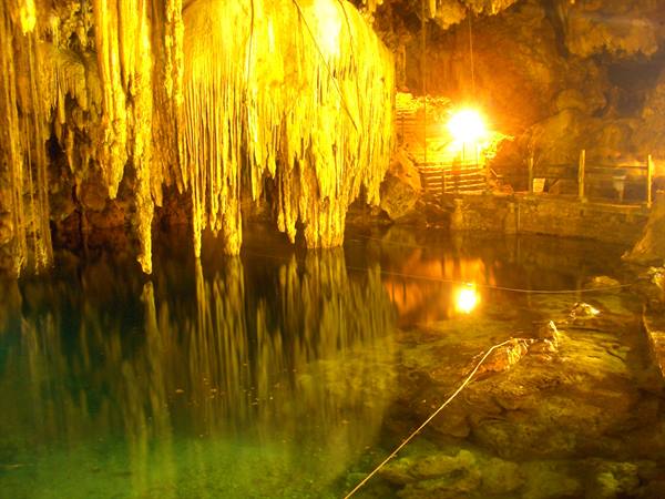 Cenote Dzinup - Valladolis