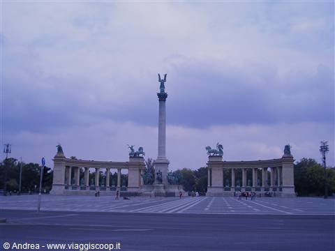 Heroes' Square