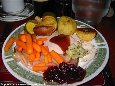 typical english dinner in pub really english...