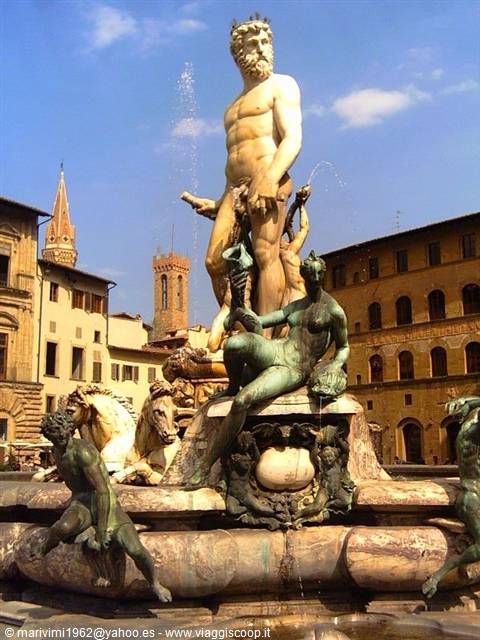 Neptune fountain in marble and bronze, Piazza della Signoria, Florence