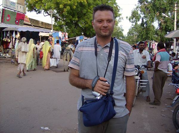 ME IN AN INDIAN MARKET