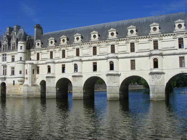 CHENONCEAUX CASTLE
