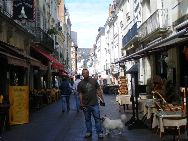 ME AND UGO IN TOURS