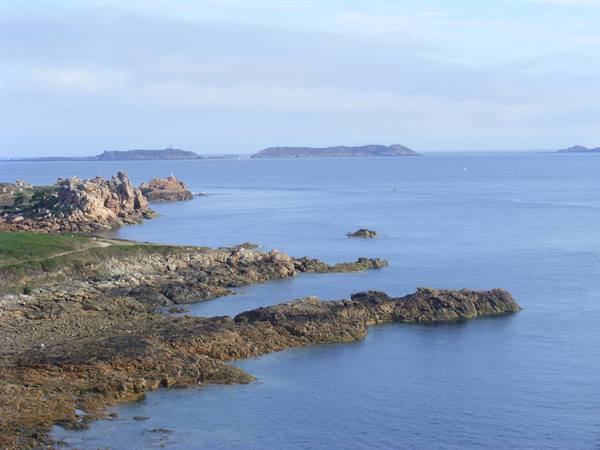 TRÉGASTEL-PLAGE