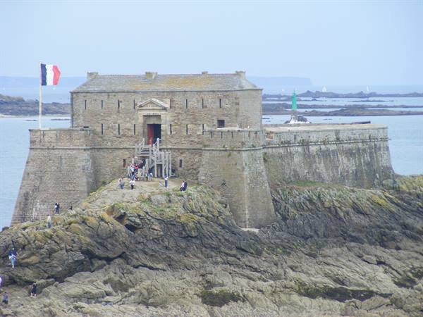 ST. MALO ILE DU PETIT BE 