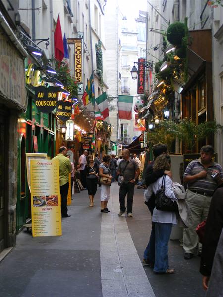 PARIS: LATIN QUARTER