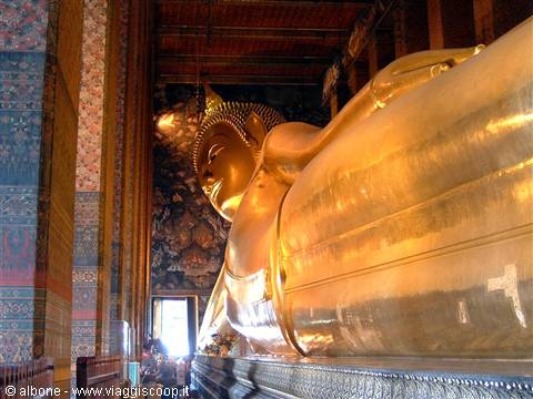Wat Pho - Buddha Statue