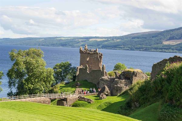 Urquhart Castle on Loch Ness