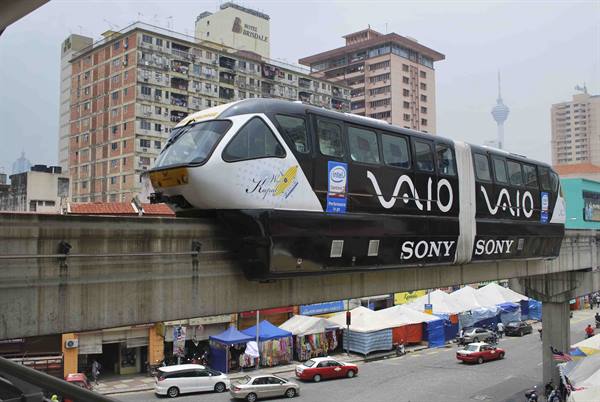 KL's very convenient Skytrain