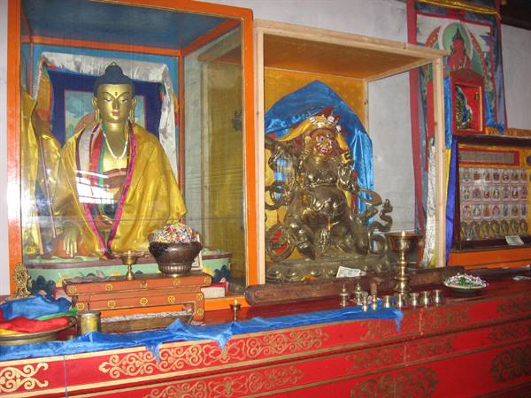 Interior of Shankh Khiid monastery
