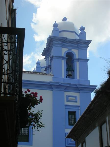 Glimpse 'periwinkle church'
