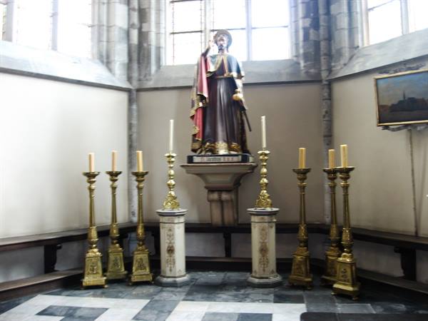 Ghent : statue of St James - start of the Way