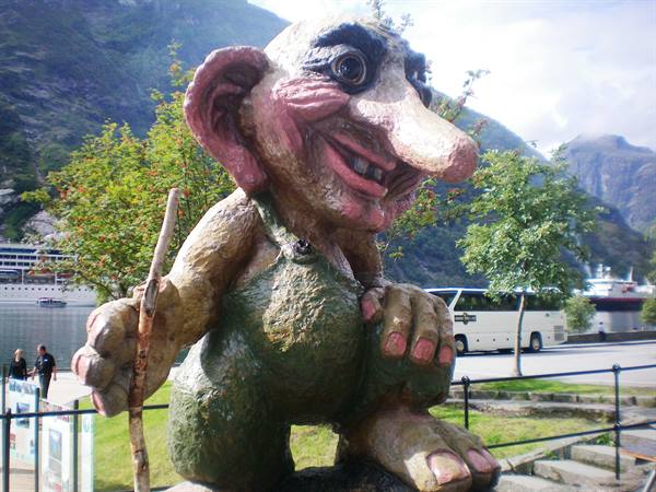 troll monument