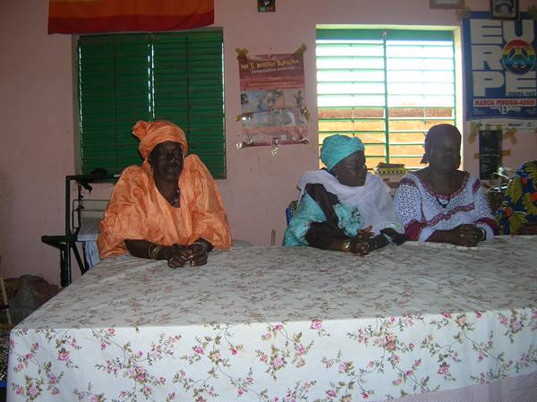 organisation that helps women in difficulty