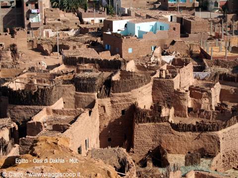 Old mud-brick village in Dakhla Oasis, Egypt