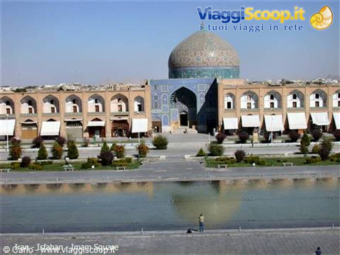 Sheikh Lotfollah Mosque with tiled dome, Naqsh-e Jahan Square, Isfahan