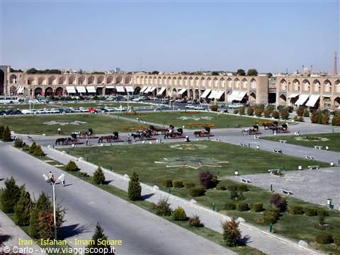 Naqsh-e Jahan Square in Isfahan: brick arcades, green gardens and horse carriages
