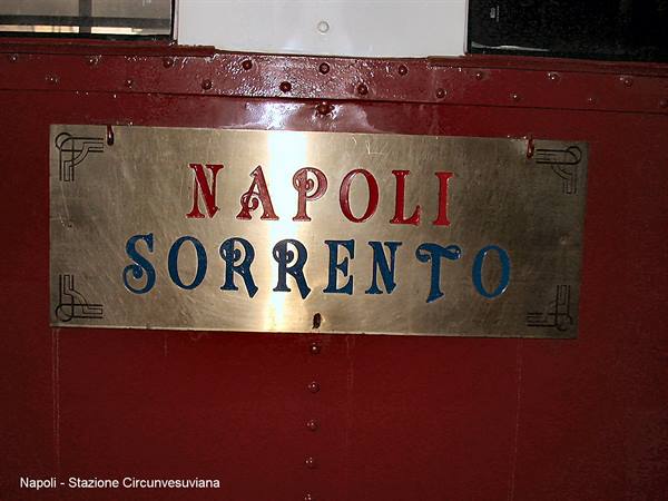 Naples - Circumvesuviana Station