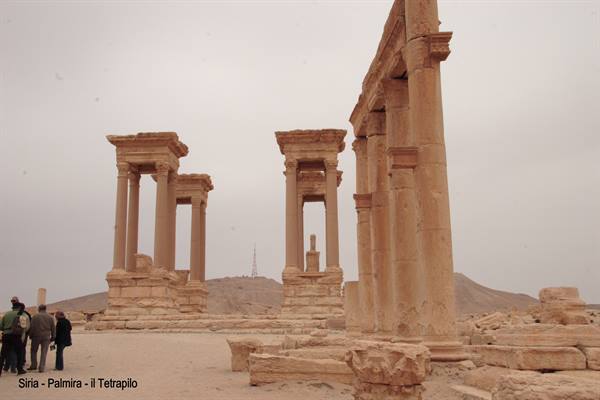 Syria - Palmyra - the Tetrapylon
