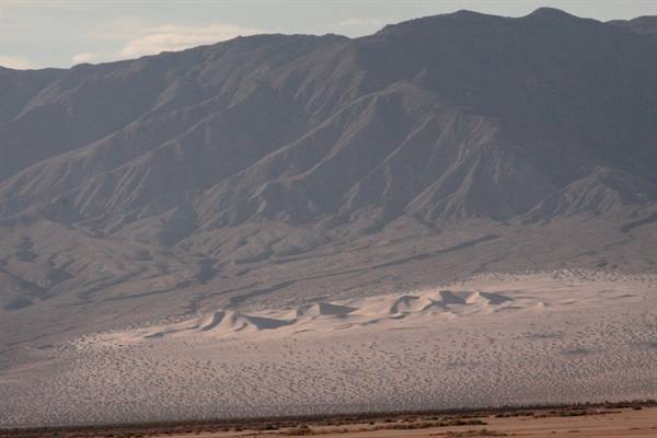 Stovepipe Wells - Sand dune