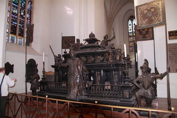 Munich - the Cathedral - tomb of Kaiser Ludwig