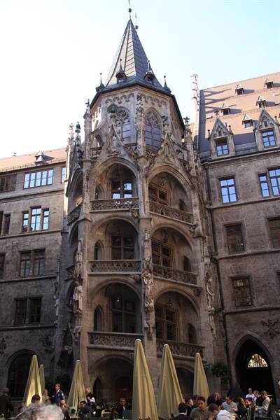 Munich - Neues Rathaus - inner courtyard