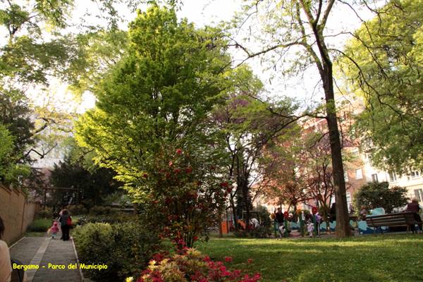Bergamo - Town Hall park