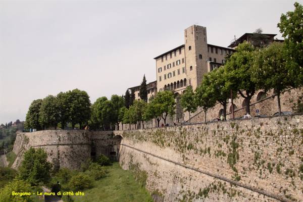 Bergamo - the walls of the upper town