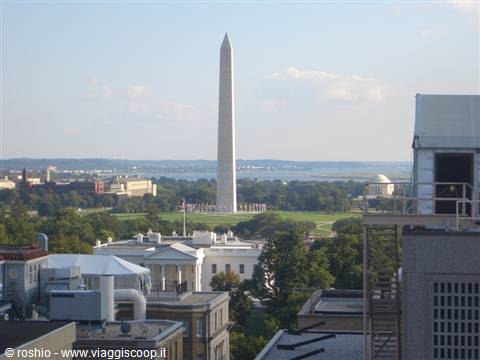 The White House seen from the construction site