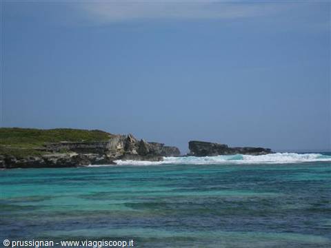 meeting of the Ocean and the Caribbean Sea