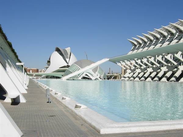 Reflecting pool between the white structures of Valencia's City of Arts and Sciences