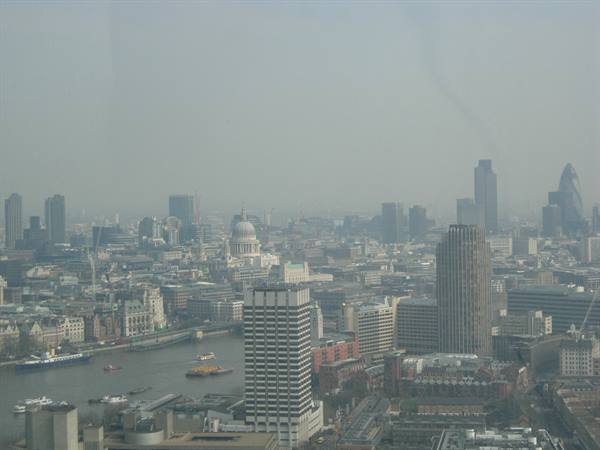 Saint Paul's Cathedral and the Swiss Re Tower