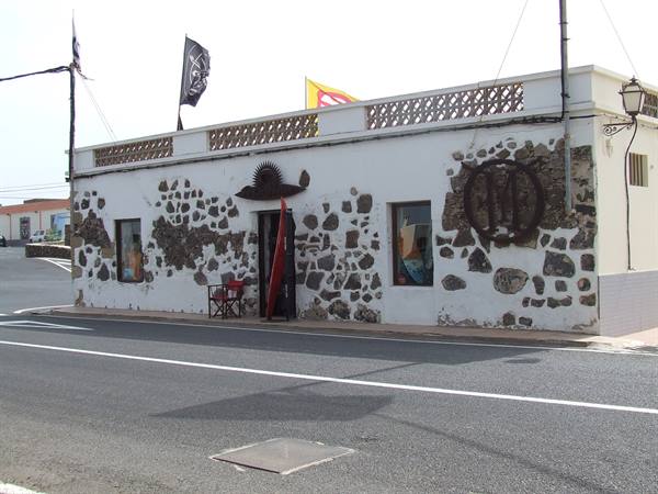 Shops in the middle of nowhere