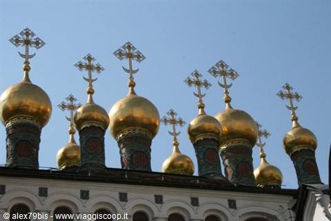 Golden domes and Orthodox crosses of the Kremlin churches in Moscow