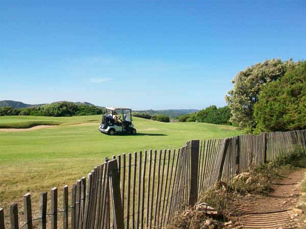golf courses in Bonifacio
