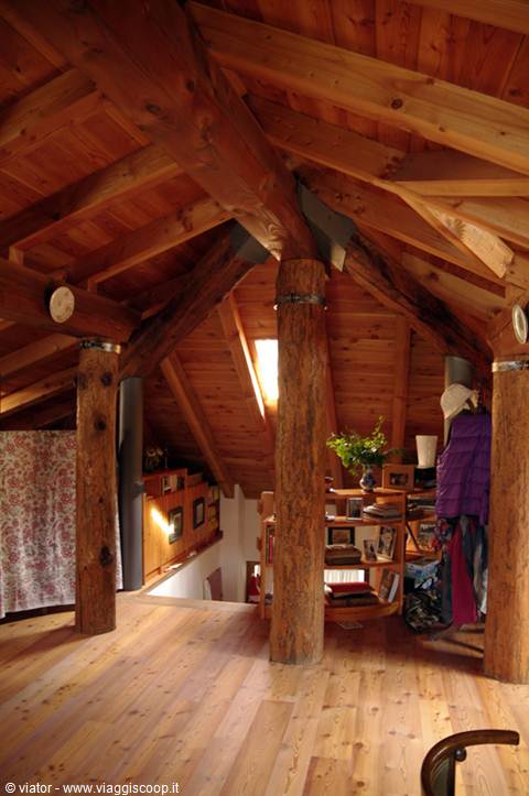 Nice attic apartment in Villair