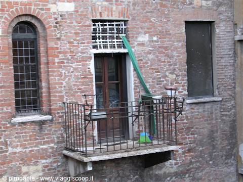 JULIET'S BALCONY